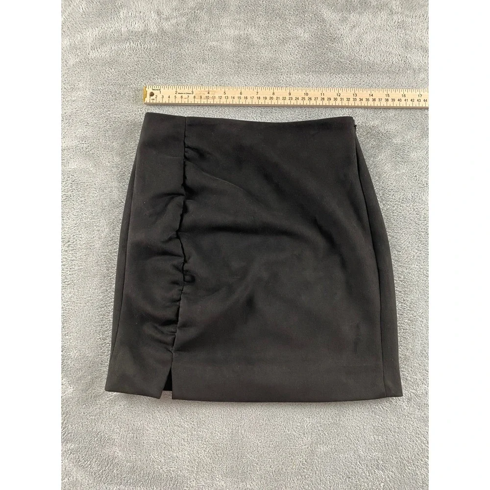 Free People Black Faux Suede Ruched Mini Skirt‎ Side Slit Size 2 OB1003429